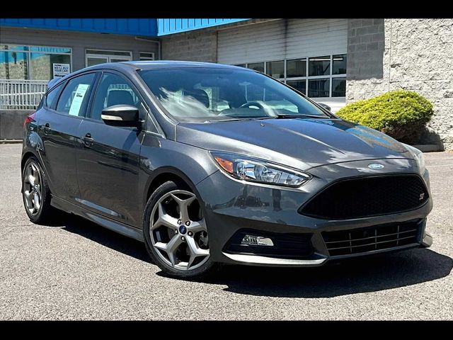 2018 Ford Focus ST