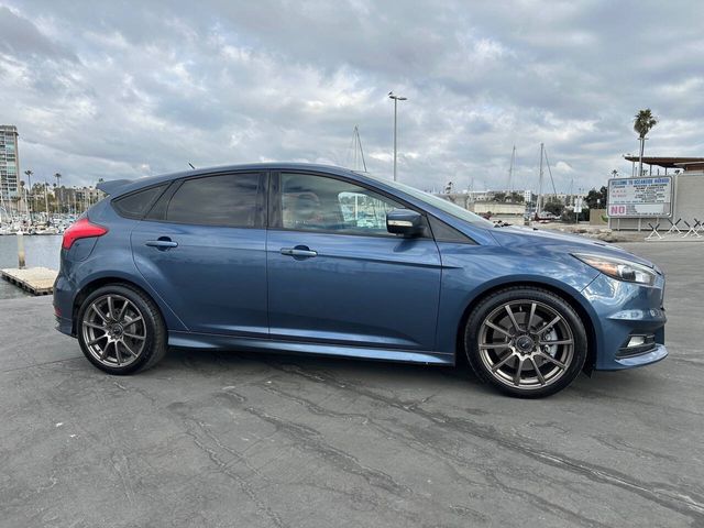 2018 Ford Focus ST