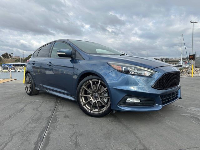 2018 Ford Focus ST