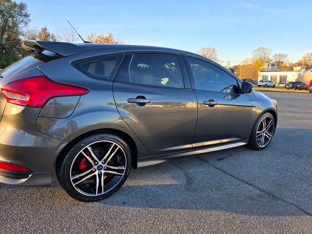 2018 Ford Focus ST