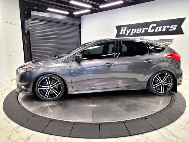 2018 Ford Focus ST