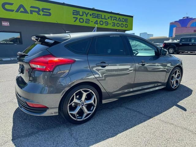 2018 Ford Focus ST