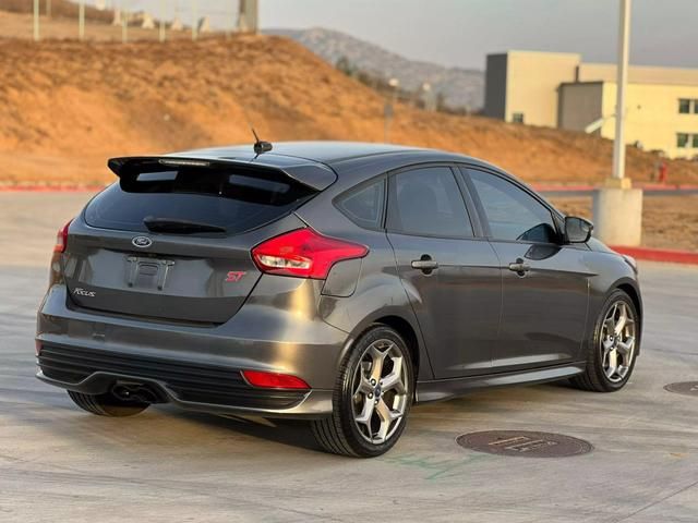 2018 Ford Focus ST