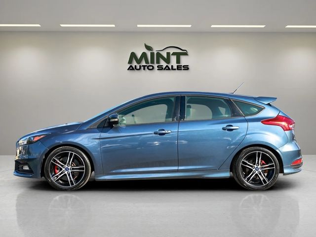 2018 Ford Focus ST