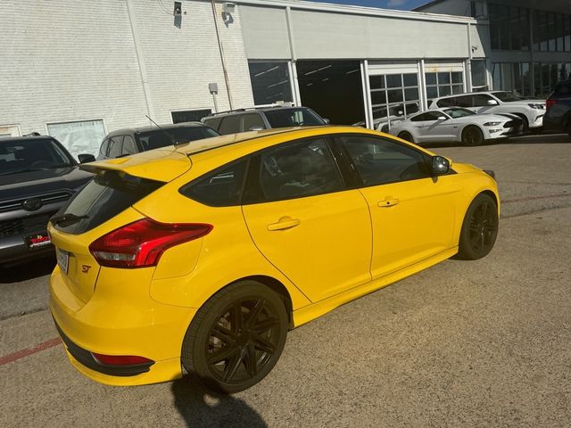 2018 Ford Focus ST