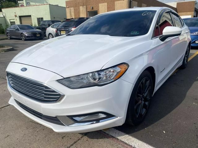 2018 Ford Fusion Hybrid SE