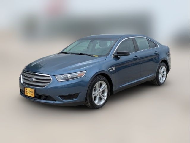 2018 Ford Taurus SE