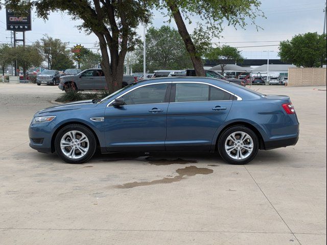 2018 Ford Taurus SE