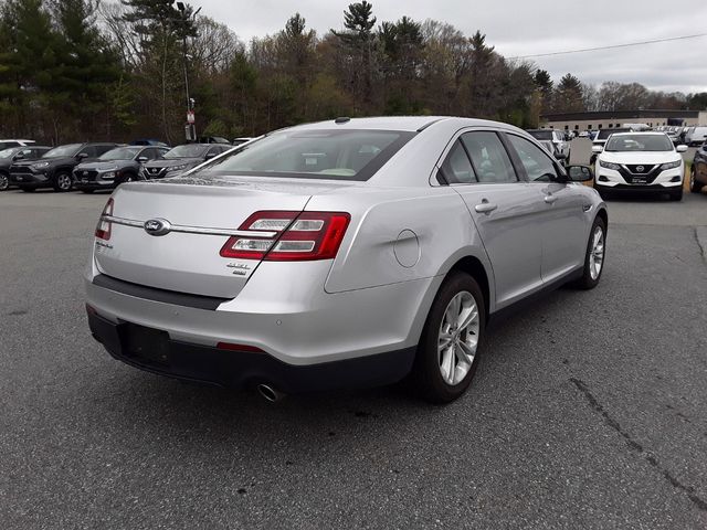 2018 Ford Taurus SEL