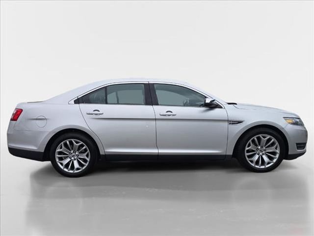 2018 Ford Taurus Limited