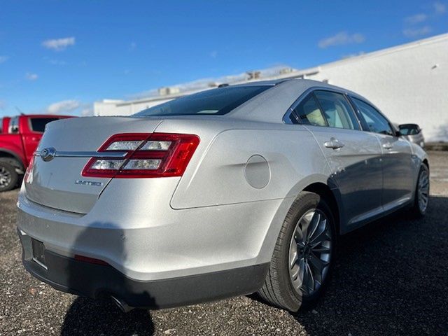 2018 Ford Taurus Limited