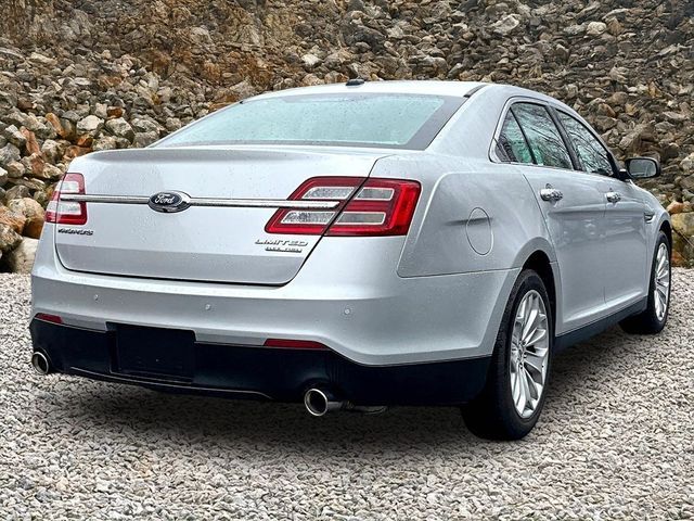 2018 Ford Taurus Limited