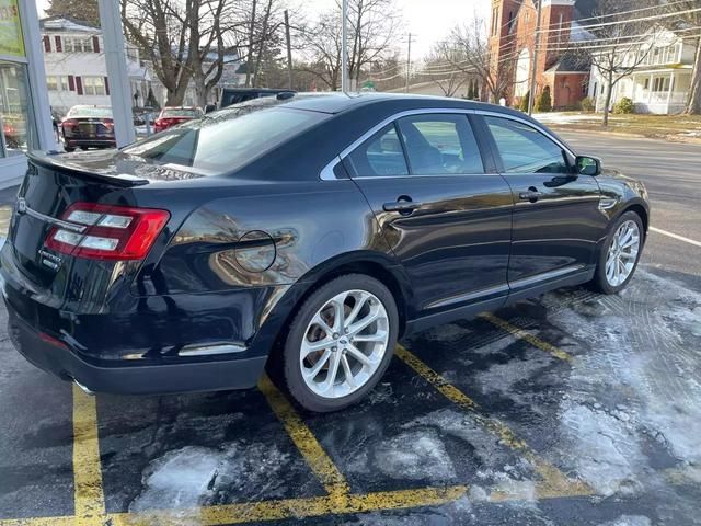 2018 Ford Taurus Limited