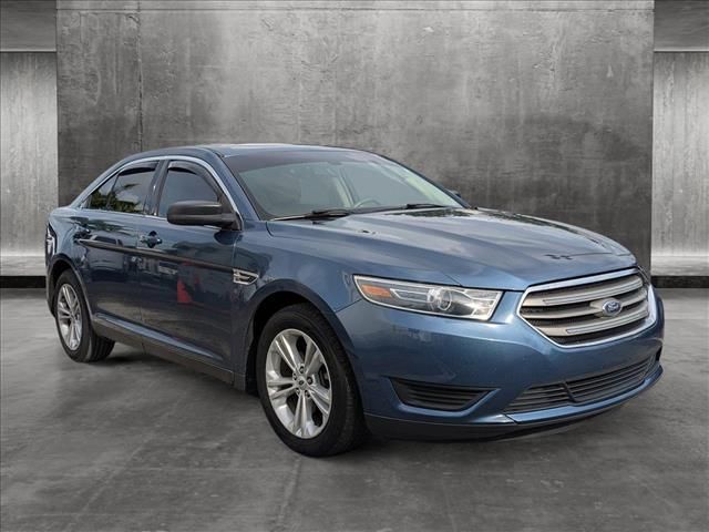 2018 Ford Taurus SE