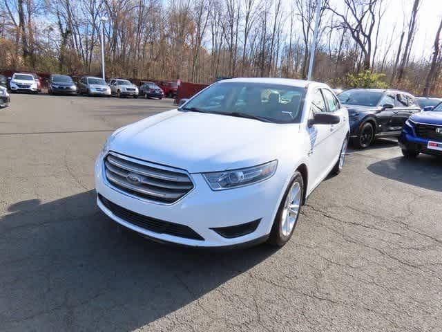 2018 Ford Taurus SE