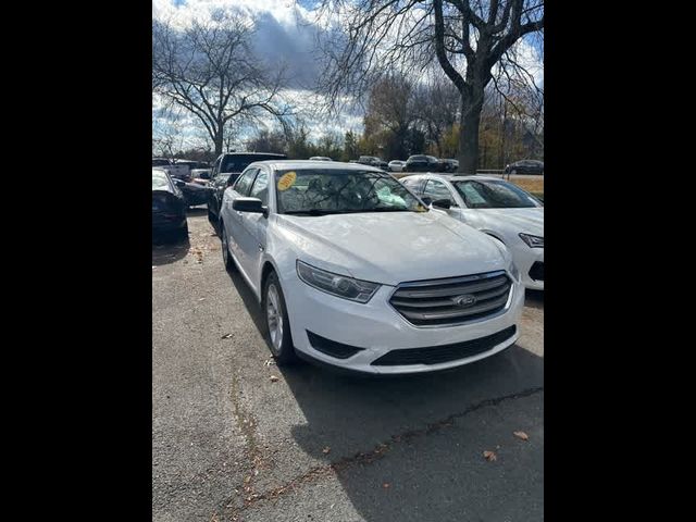 2018 Ford Taurus SE