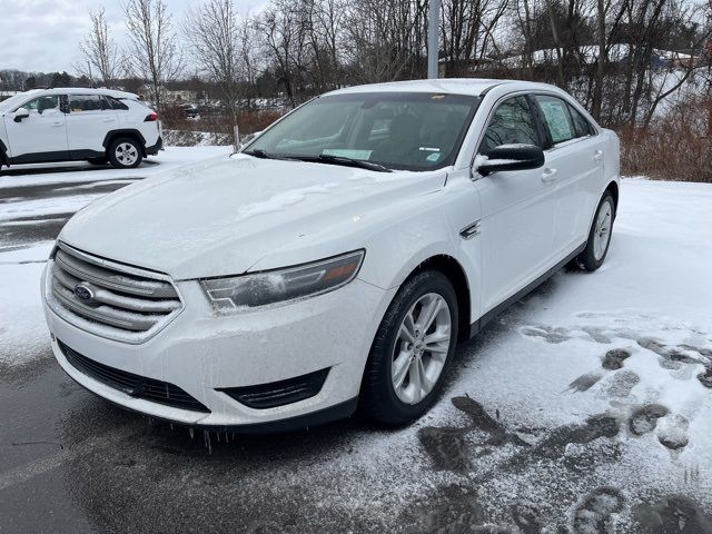 2018 Ford Taurus SE