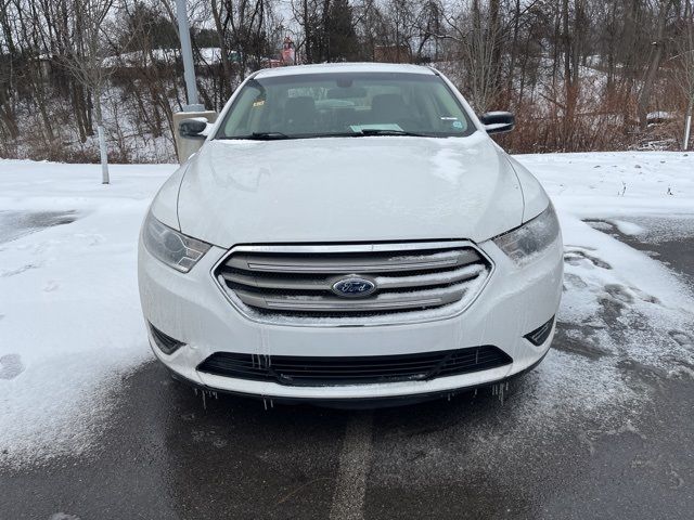 2018 Ford Taurus SE