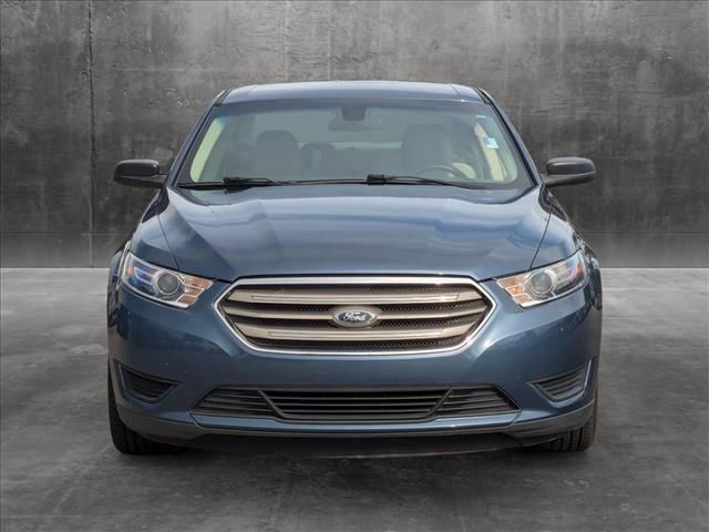 2018 Ford Taurus SE