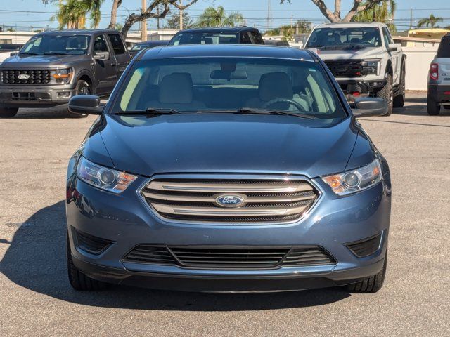 2018 Ford Taurus SE