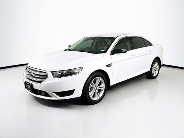 2018 Ford Taurus SE