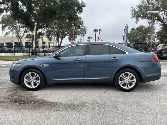 2018 Ford Taurus SE