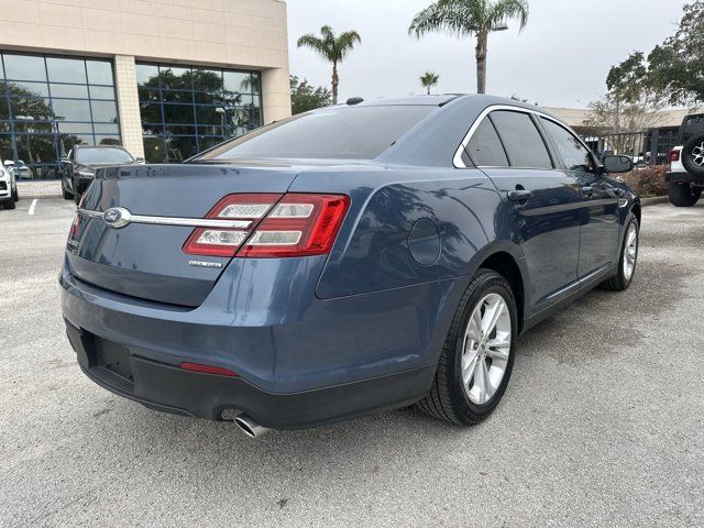 2018 Ford Taurus SE