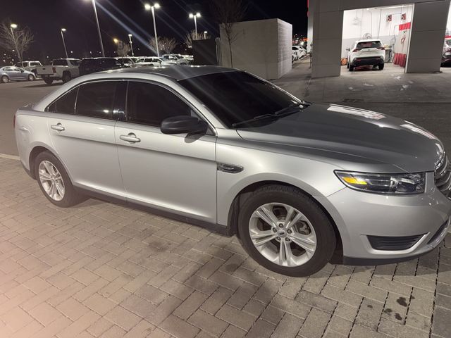 2018 Ford Taurus SE