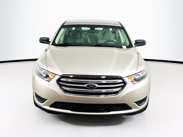 2018 Ford Taurus SE