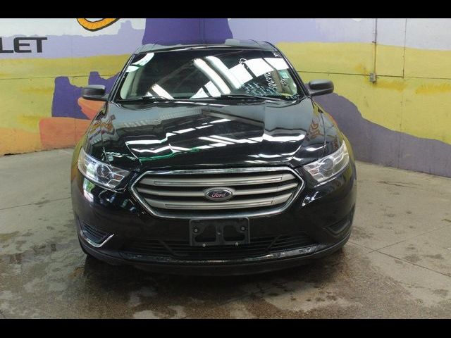 2018 Ford Taurus SE