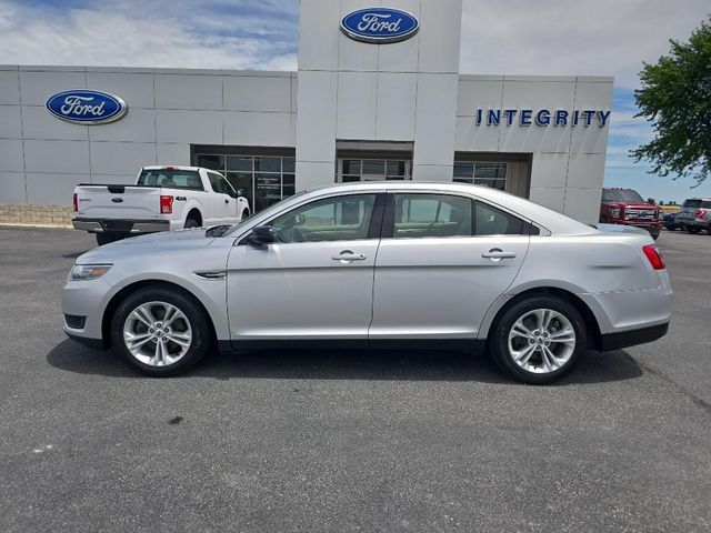 2018 Ford Taurus SE