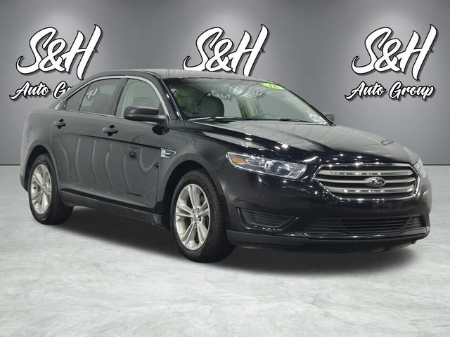 2018 Ford Taurus SE