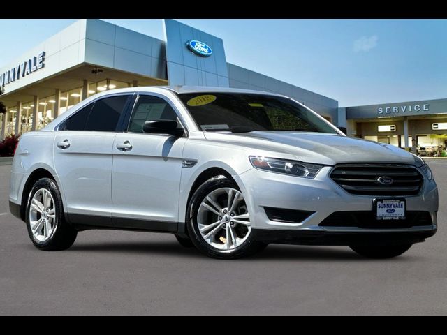 2018 Ford Taurus SE