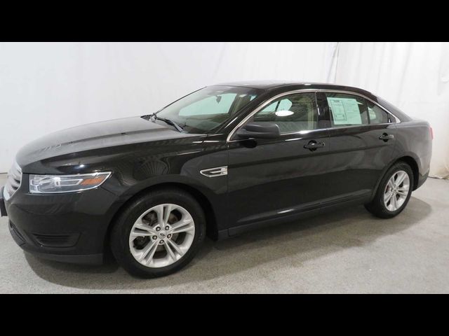 2018 Ford Taurus SE