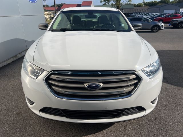 2018 Ford Taurus SE