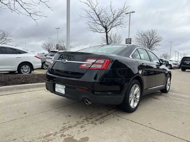 2018 Ford Taurus SE