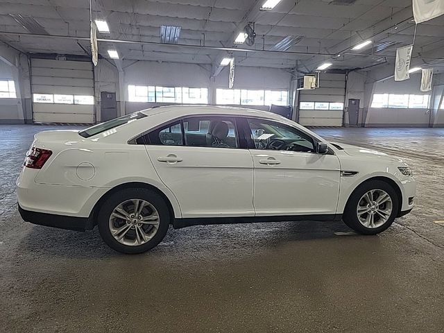 2018 Ford Taurus SE