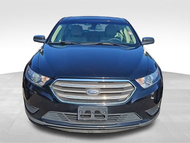 2018 Ford Taurus SE