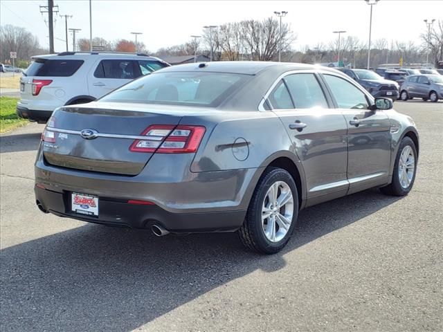 2018 Ford Taurus SE