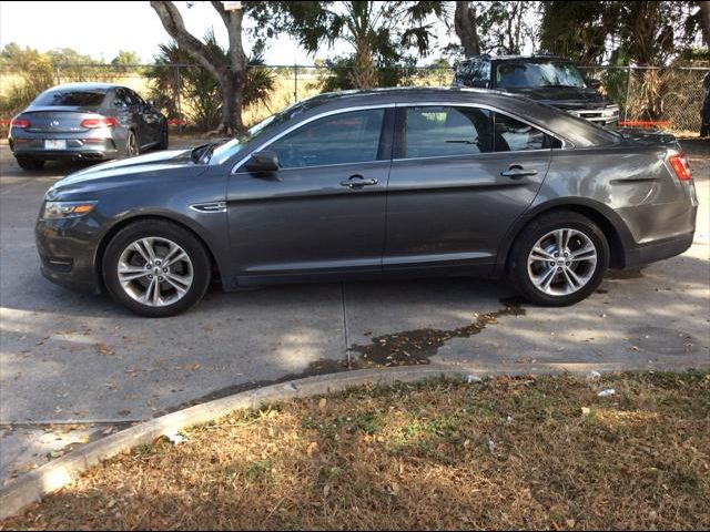 2018 Ford Taurus SEL