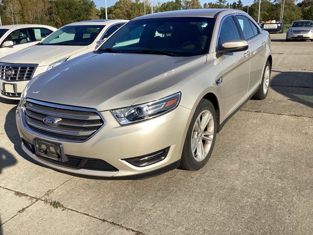 2018 Ford Taurus SEL