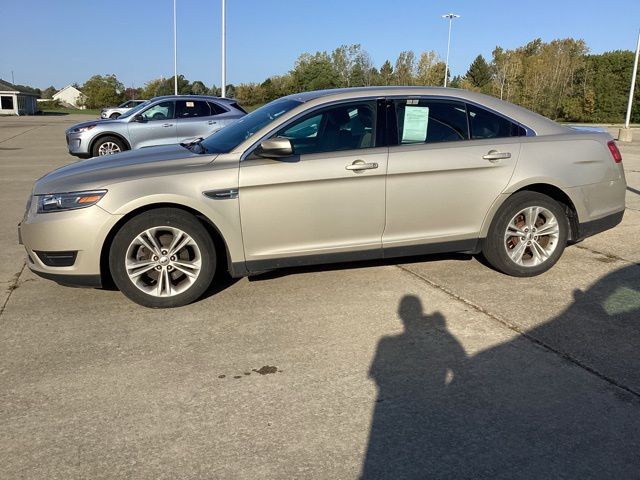 2018 Ford Taurus SEL