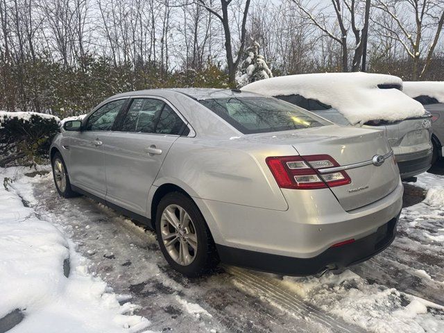 2018 Ford Taurus SEL