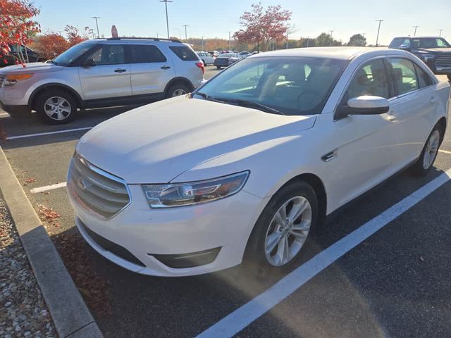 2018 Ford Taurus SEL