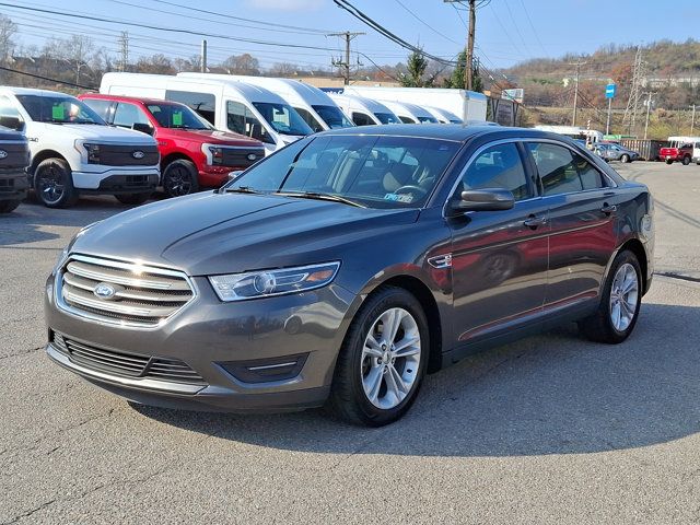 2018 Ford Taurus SEL