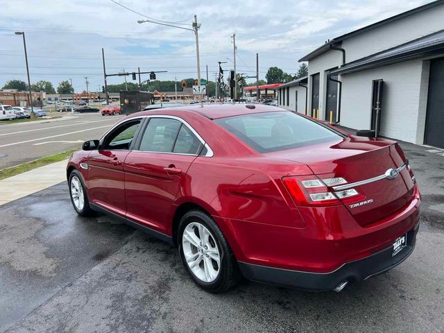 2018 Ford Taurus SEL