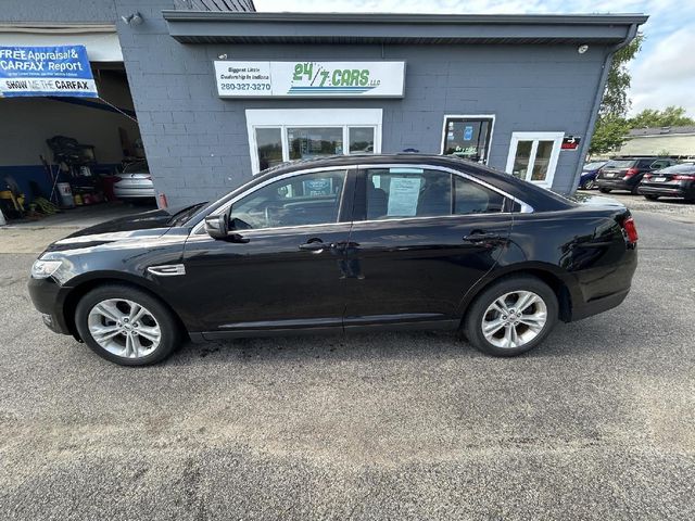 2018 Ford Taurus SEL