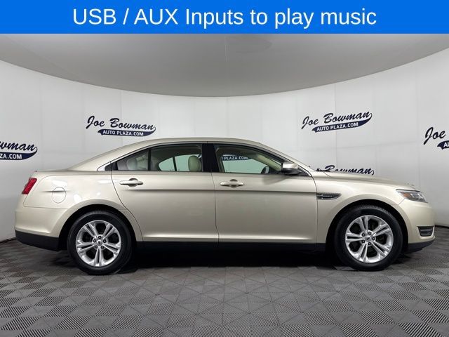2018 Ford Taurus SEL