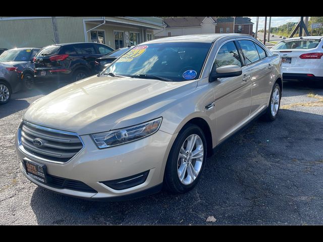 2018 Ford Taurus SEL