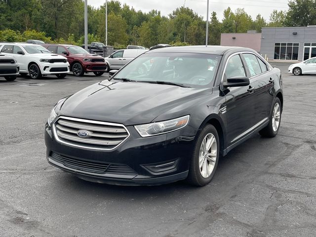 2018 Ford Taurus SEL